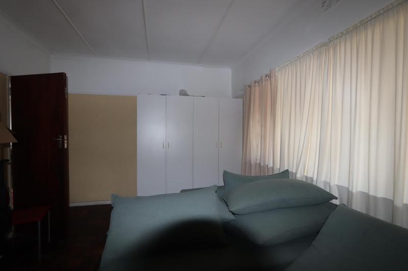 To Let 2 Bedroom Property for Rent in Lansdowne Western Cape